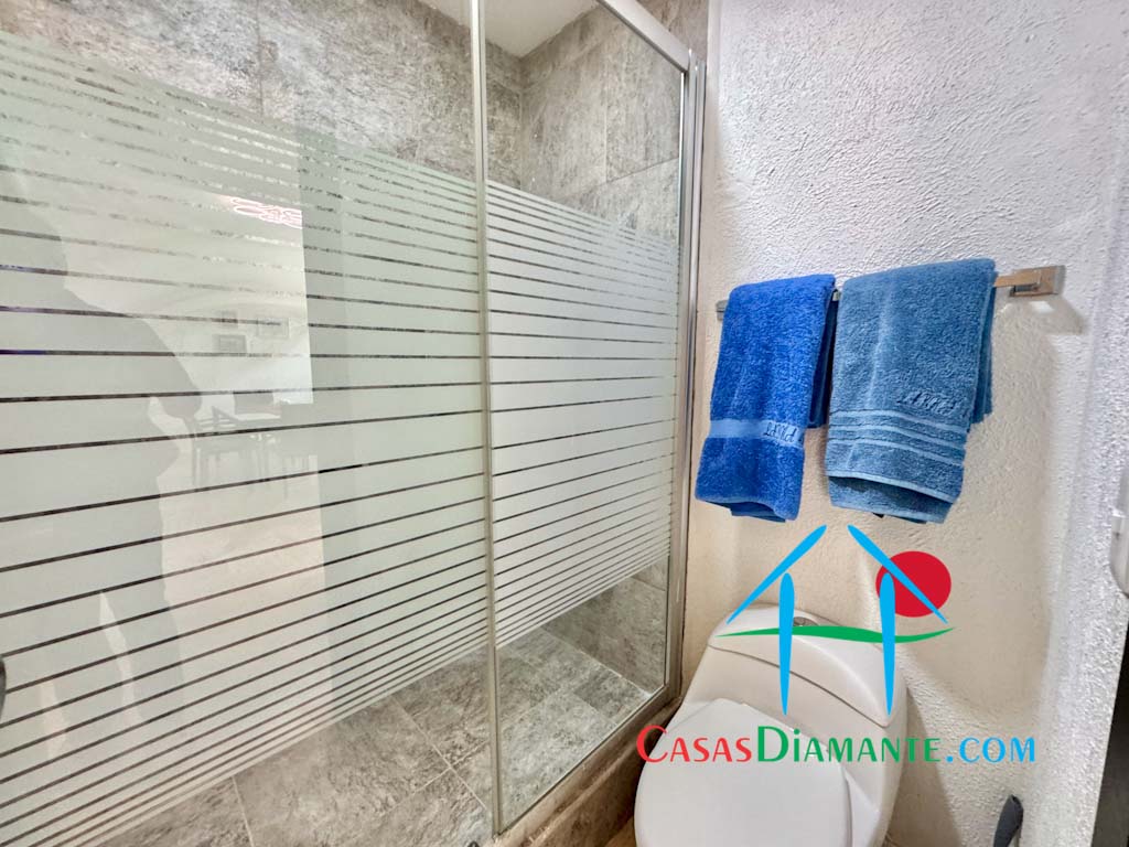 Labna Mayan 406 - Baño completo recámaras 2